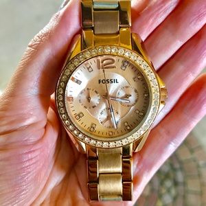 Rose gold Fossil watch - ladies